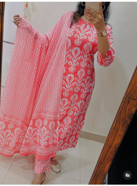 Elegant Kurti, Pant & Dupatta Trio Ðÿ’«Pink