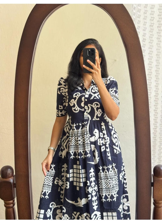 Elegant Black& White Printed Midi Dress