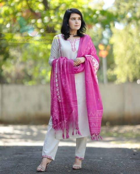 Cream Cotton Kurti Set With Dupatta For Women