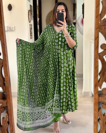 Angrakha Kurta Set Green