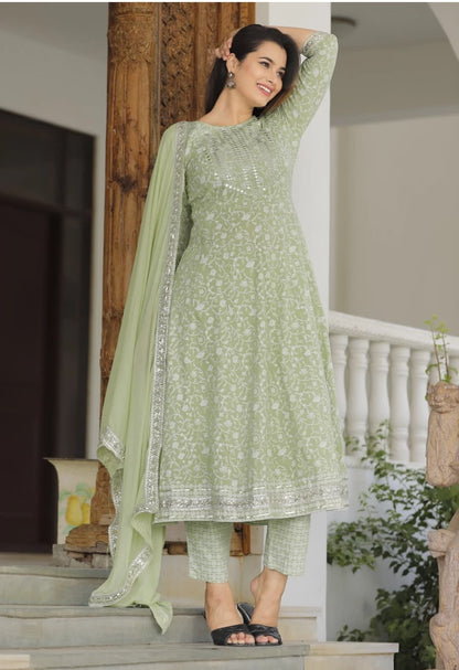 Green Heavy Rayon Classic Kurta Set