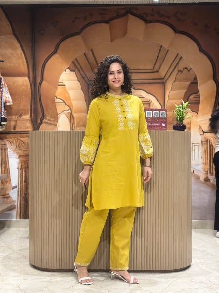 Elegant Yellow Embroidered Kurta Set For Women