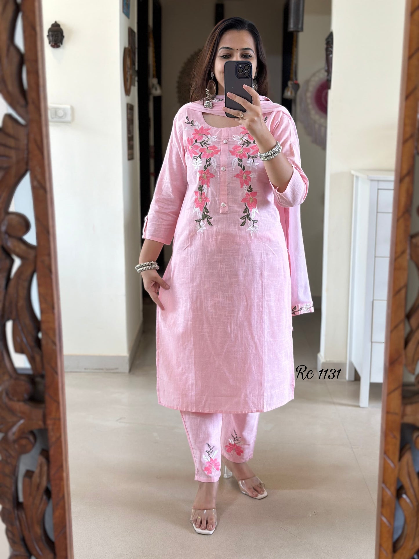 Elegance Unveiled: Royal Libas Latest Cotton Slub Suit Collection