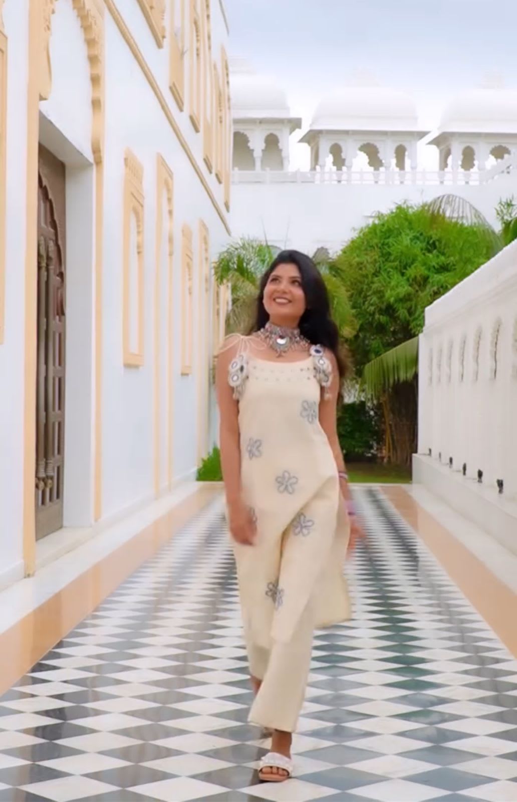 Kurti With Applique Floral Detailing