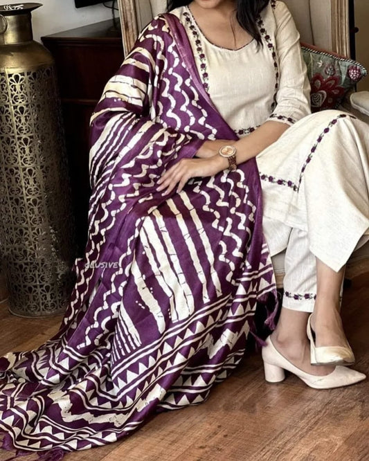 Molisha Handloom Cotton Kurta Pant And Khadi Silk Ikkat Print Dupatta Set