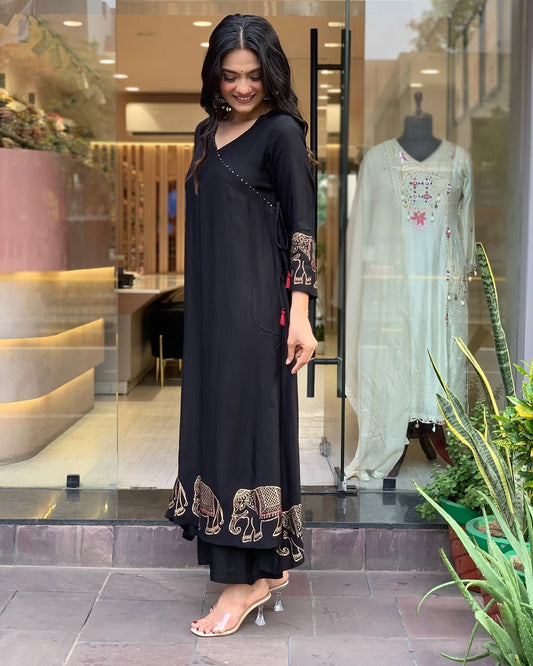 Stylish Embroidered Kurti And Pant Set