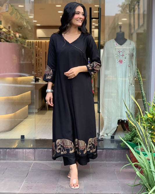 Stylish Embroidered Kurti and Pant Set