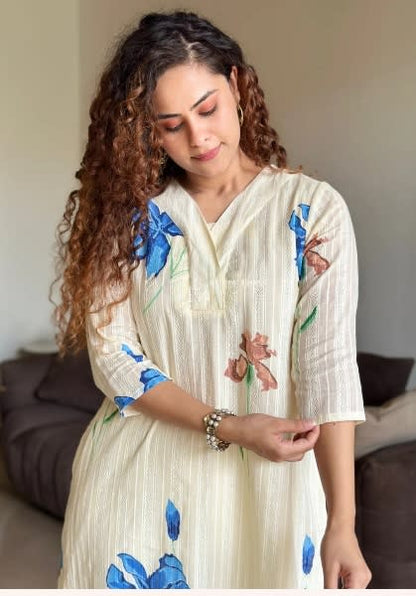 White Cotton Blooming Flower Kurta Set