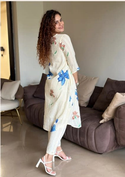White Cotton Blooming Flower Kurta Set